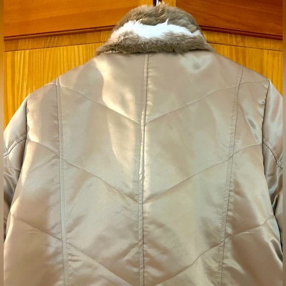 DENNIS BASSO. Women’s Reversible Faux Fur Jacket. Size Small (Medium) - Picture 6 of 15